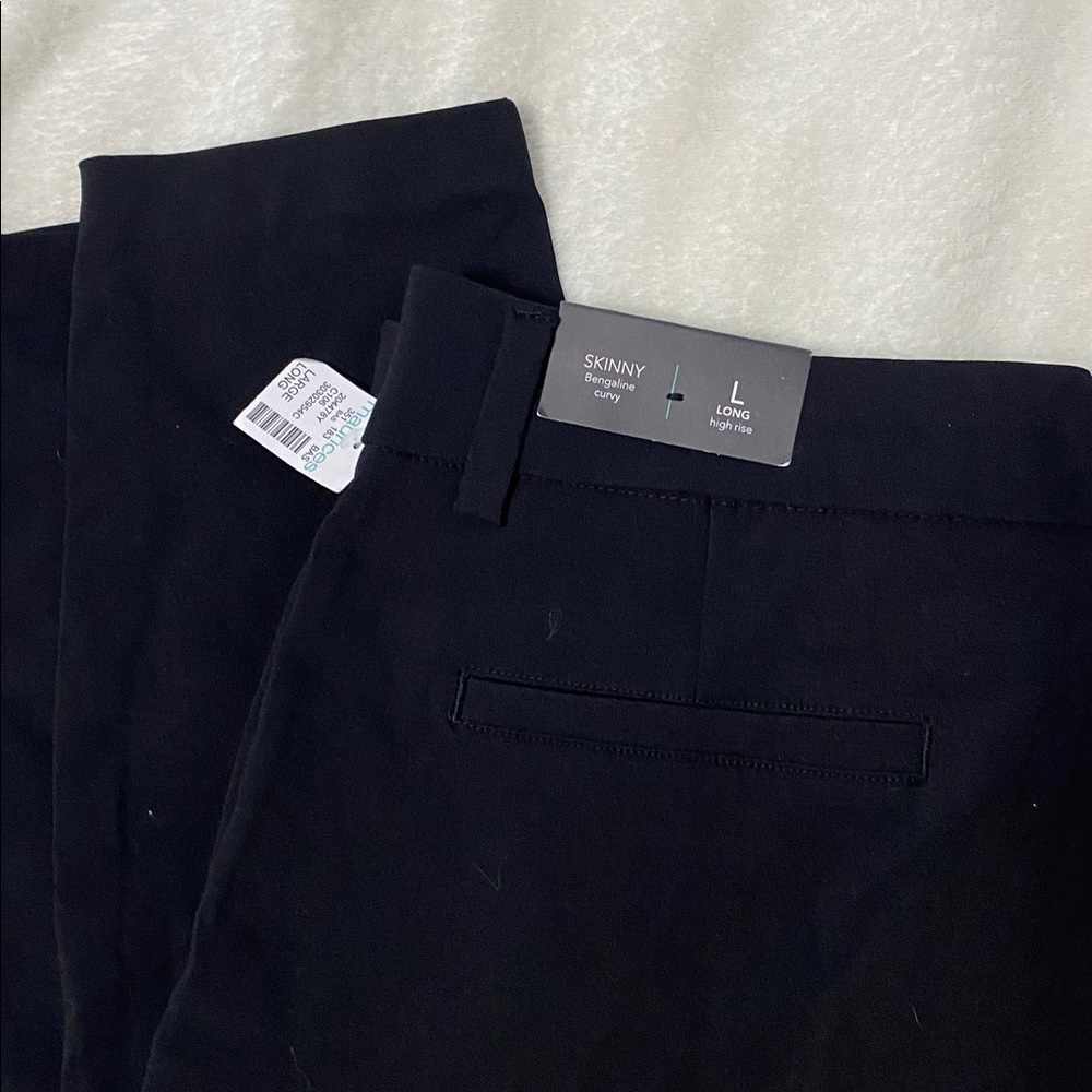 Maurices Black Pull-On Bengaline Skinny Curvy Pants size large long
